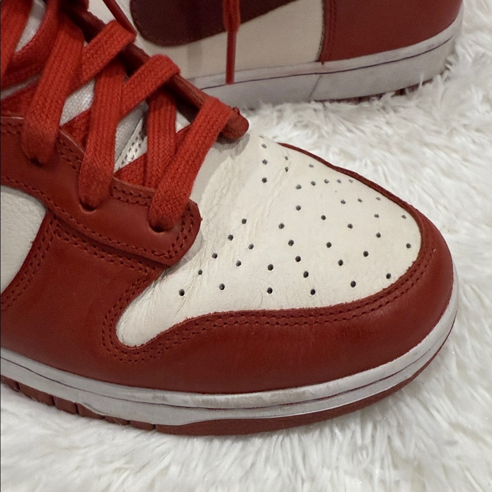 Nike Men's Red and White High-Top Sneakers - Picture 3 of 10